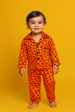 Load image into Gallery viewer, O Polka