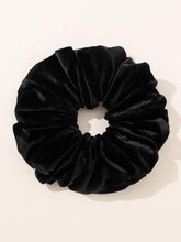 Load image into Gallery viewer, Black velvet PJ (Adult &amp; Kids Matching suits)

